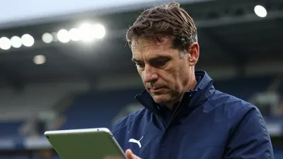 Paris Saint-Germain teknik direktörü Luis Enrique, Şampiyonlar Ligi'nde Galatasaray ile oynayacakları maç öncesi takımı...