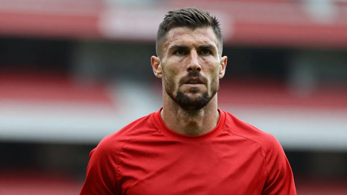 Eren Derdiyok Reunites with Galatasaray