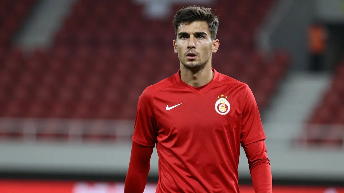 Galatasaray Kanat Transferi için Martinelli ve Leao Hamlesi!