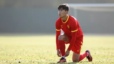 Galatasaray, Süper Lig'de 10 puanla ikinci sırada yer alırken, haftanın ilk maçında Kocaelispor'u Rams Park'ta ağırlıyor