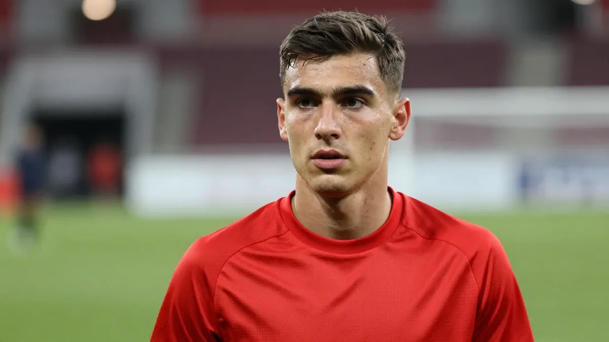 Galatasaray, Ajax'lı Hollandalı forvet Noa Lang'ın transferini ciddi bir seçenek olarak değerlendiriyor
